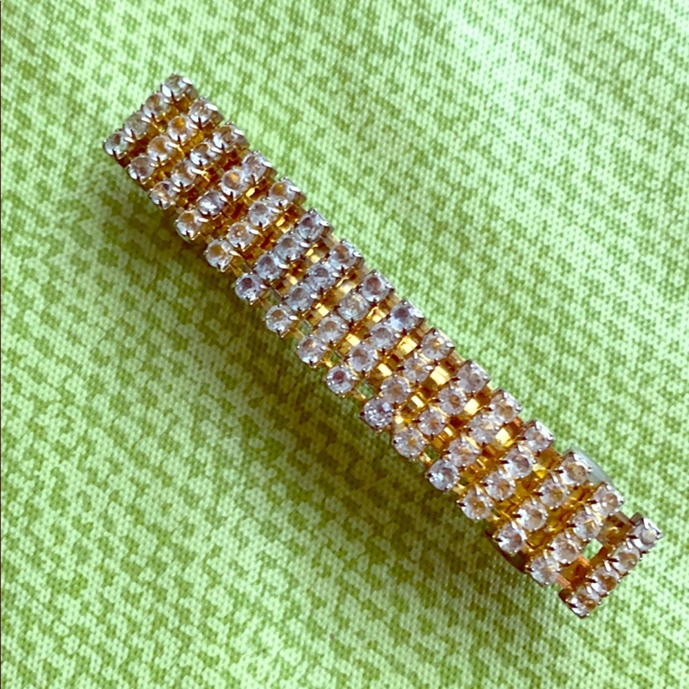 Hair barrette